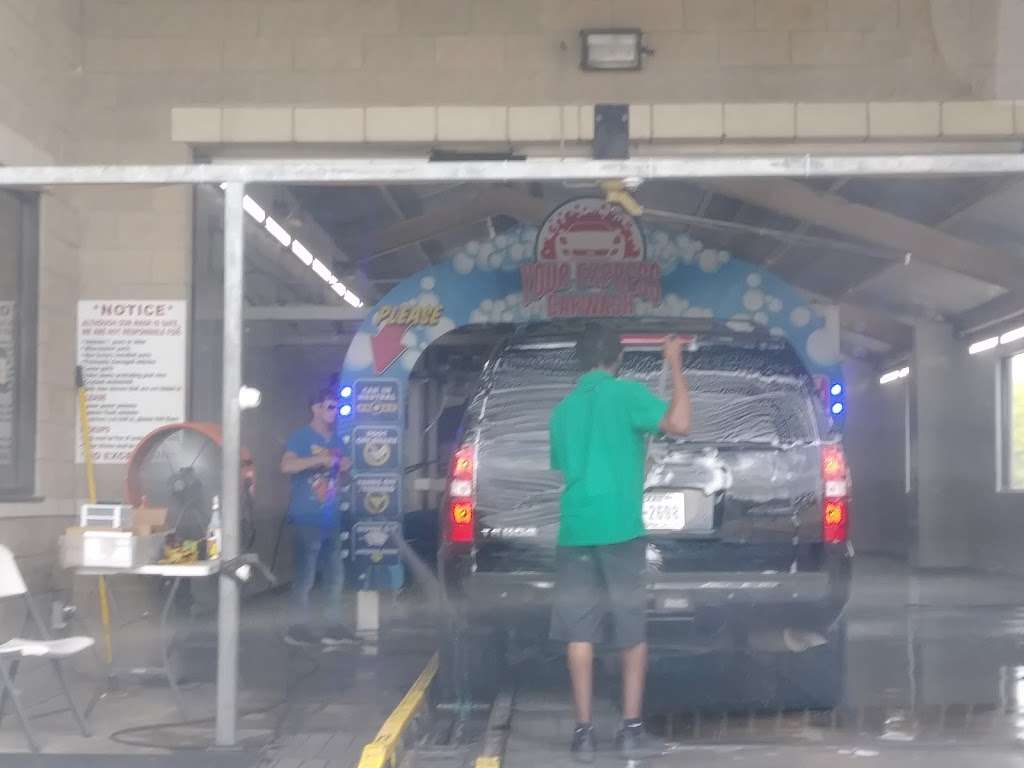 Your Express Car Wash Desoto | 1122 W Belt Line Rd, DeSoto, TX 75115, USA | Phone: (972) 833-1117