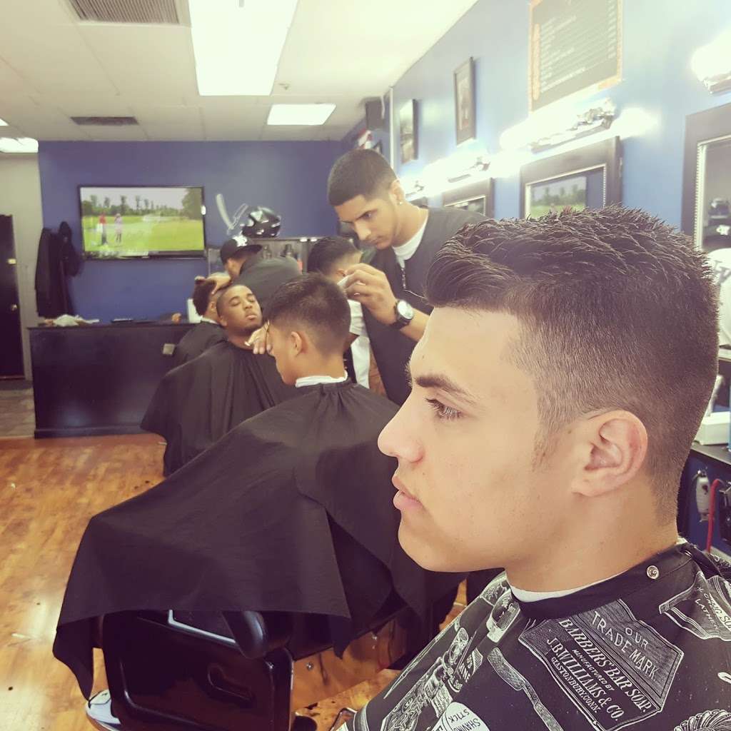 V.I.P Cuts | 422 Teaneck Rd, Ridgefield Park, NJ 07660 | Phone: (201) 853-9651