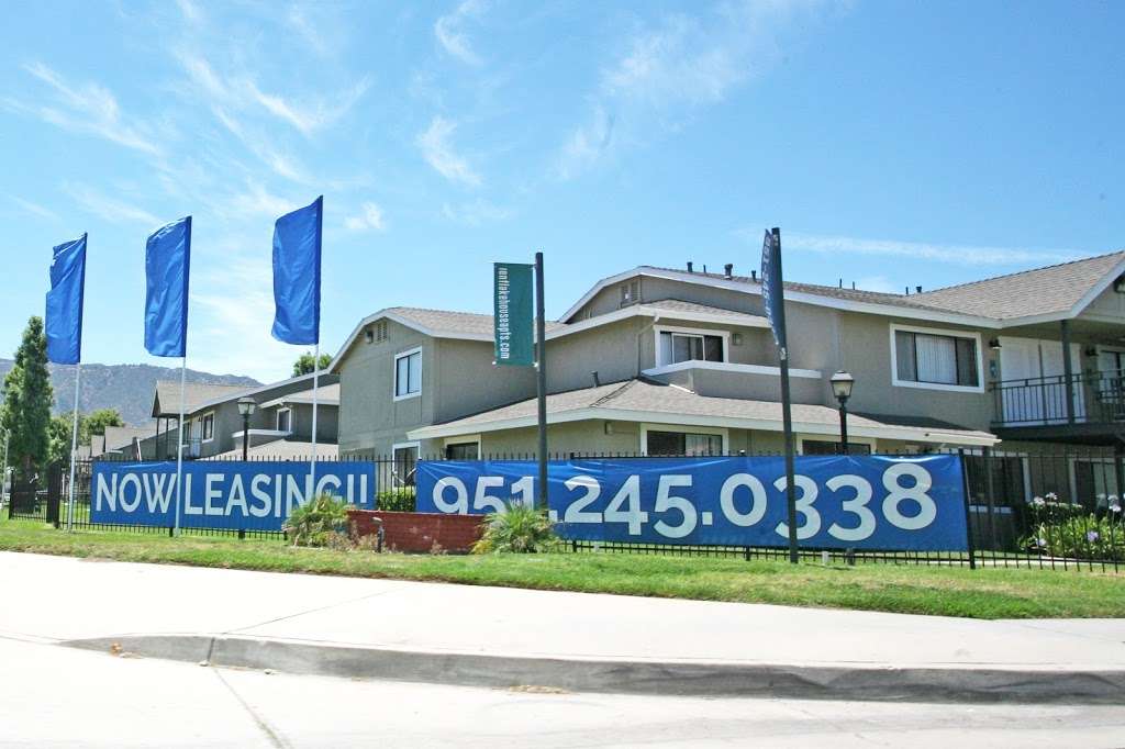 Lakehouse Apartments | 15195 Lincoln St, Lake Elsinore, CA 92530 | Phone: (951) 245-0338