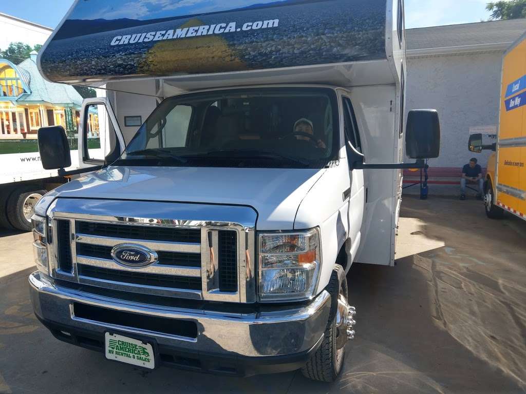 Cruise America RV Rental | 379 County Rd, Cliffwood, NJ 07721, USA | Phone: (732) 970-7334