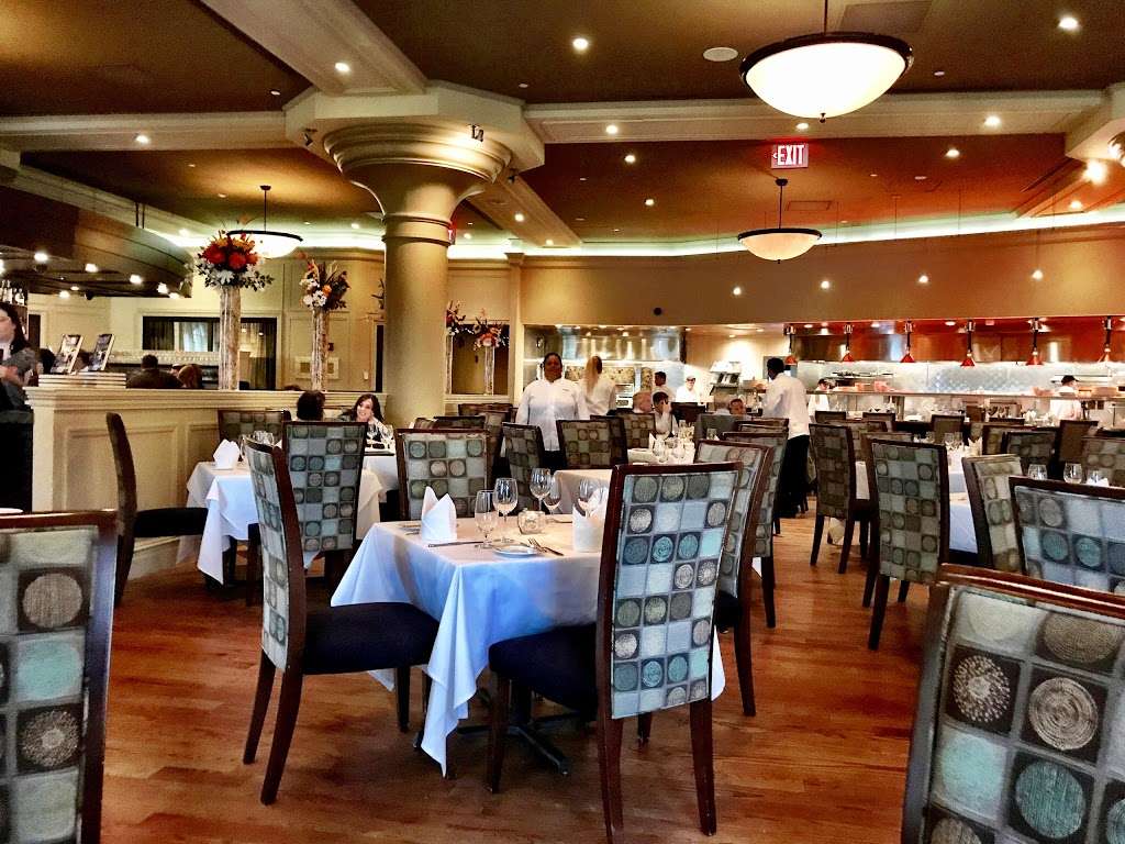 Davios Northern Italian Steakhouse | 1250 Market St, Lynnfield, MA 01940, USA | Phone: (781) 944-4810