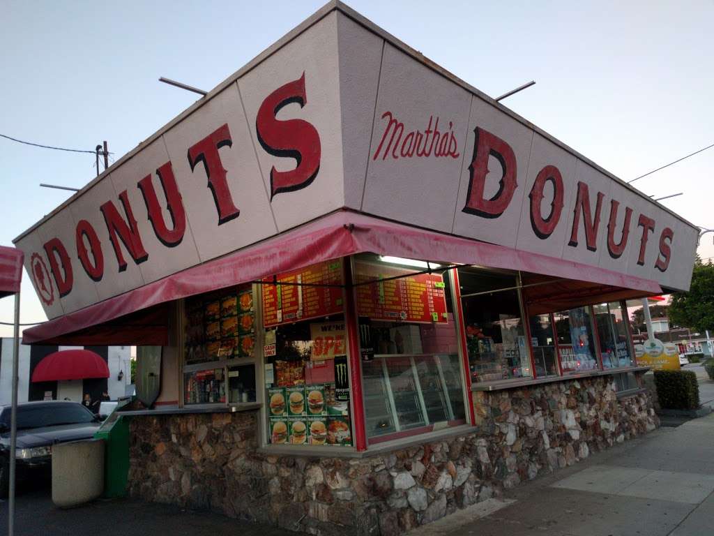 Sambaths Donuts | 6765 E Carson St, Lakewood, CA 90713, USA | Phone: (562) 427-2612