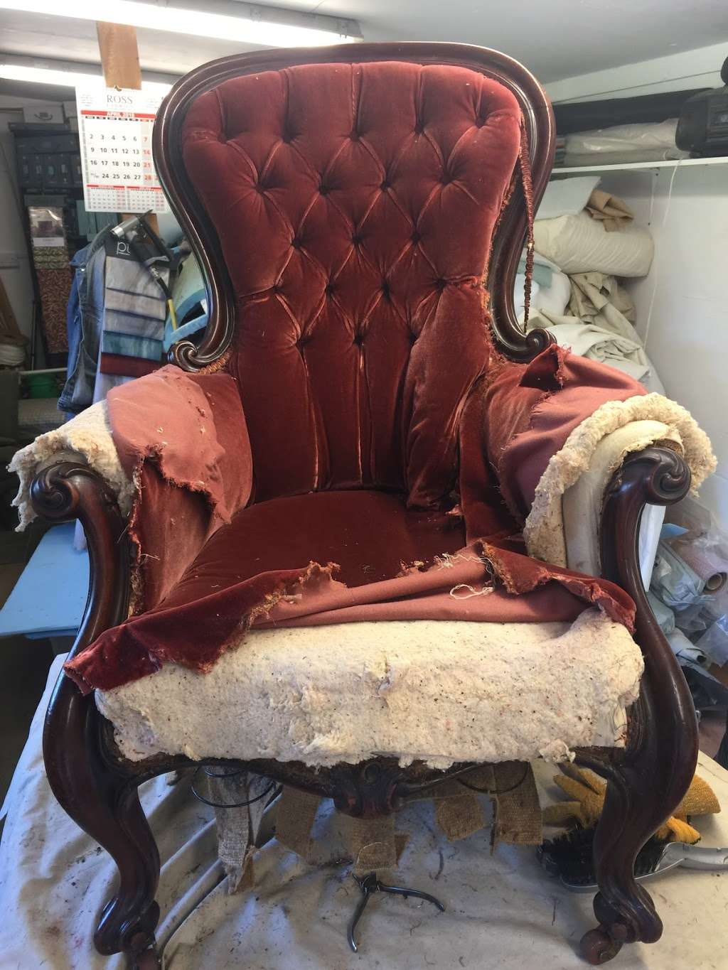 Andrew Stoner Upholstery | Honnington Equestrian Centre, Vauxhall Lane, Southborough, Tunbridge Wells TN4 0XD, UK | Phone: 01892 533511