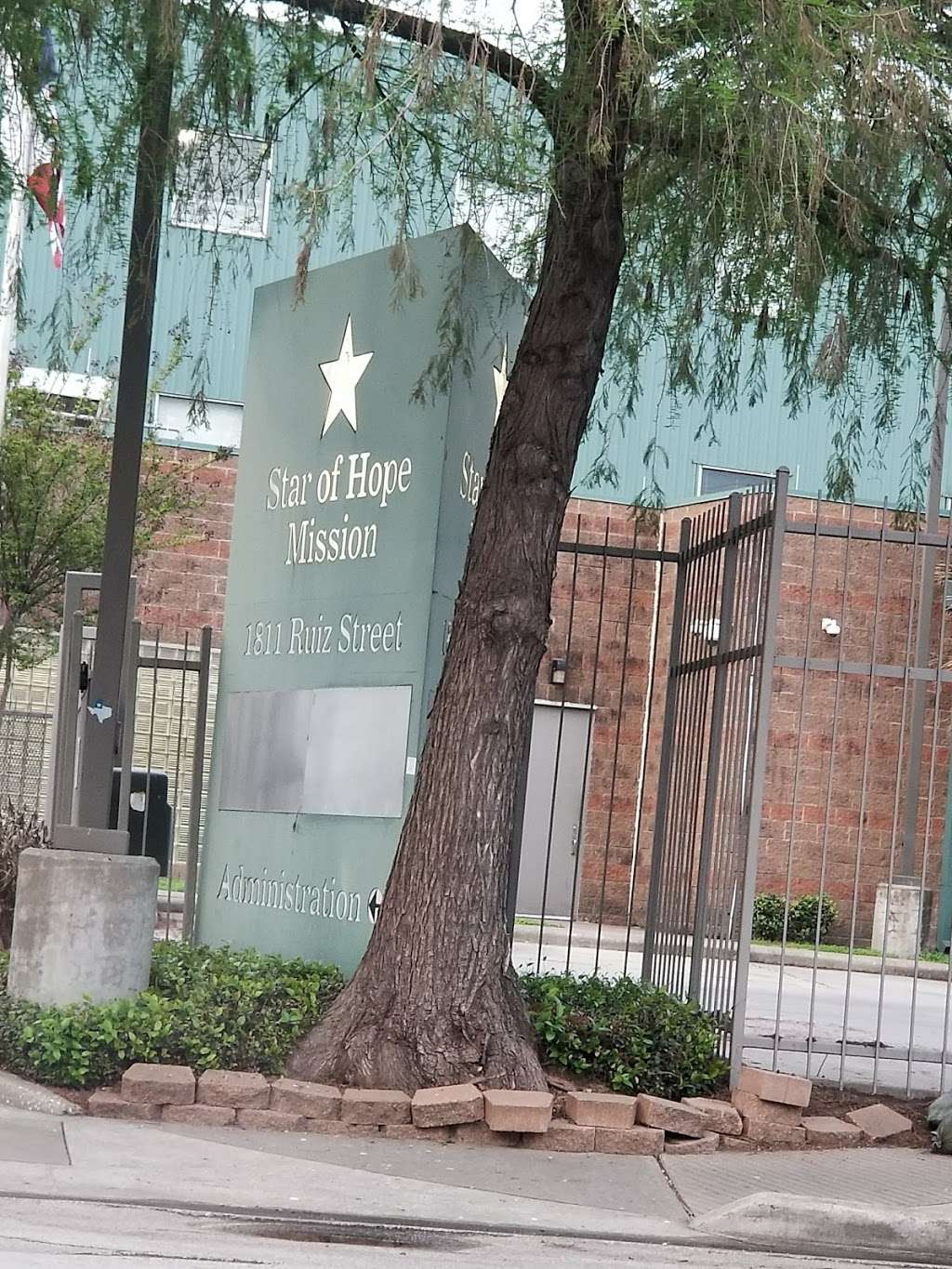 Star of Hope | Doris and Carlos Morris Men’s Development Center, 1811 Ruiz St, Houston, TX 77002, USA | Phone: (713) 227-8900