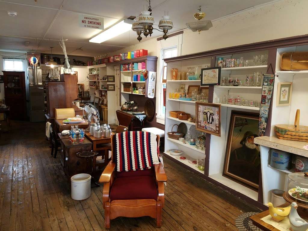 Mrs. Browns Attic | 18101 Barnesville Rd, Barnesville, MD 20838, USA | Phone: (240) 688-1073