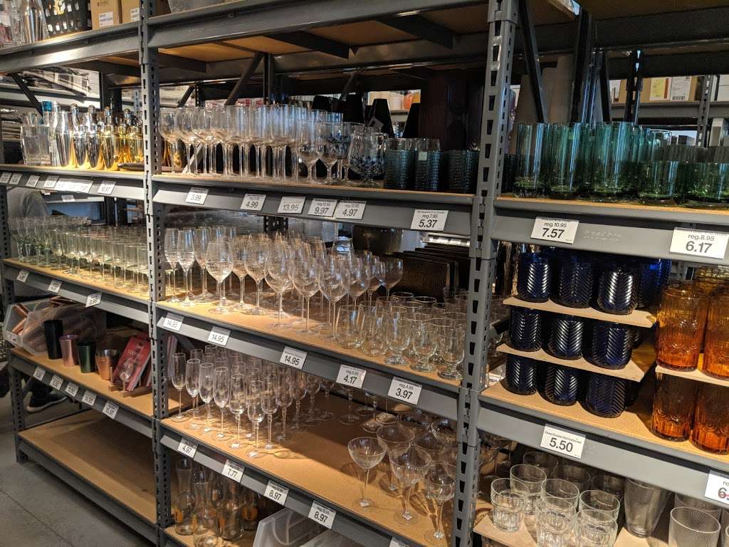 cranbury nj crate and barrel warehouse