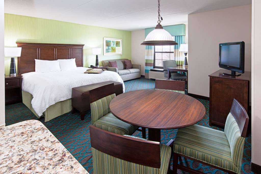 Hampton Inn Franklin/Milford | 735 Union Street, Franklin, MA 02038, USA | Phone: (508) 520-2999