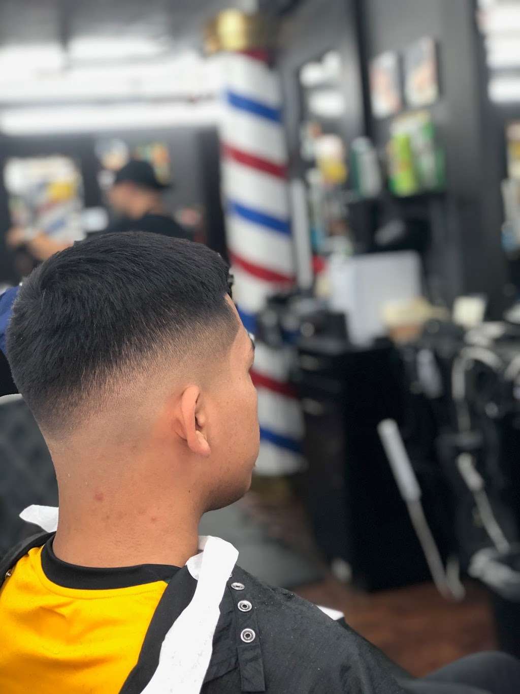 Royal Fadez Barbershop | 6740, 920 N Arizona Ave #8, Chandler, AZ 85225, USA | Phone: (480) 410-9795