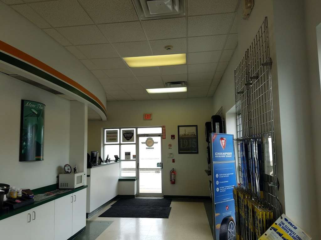 Hogan Tire & Auto | 661 Rogers St, Lowell, MA 01852, USA | Phone: (978) 458-6600