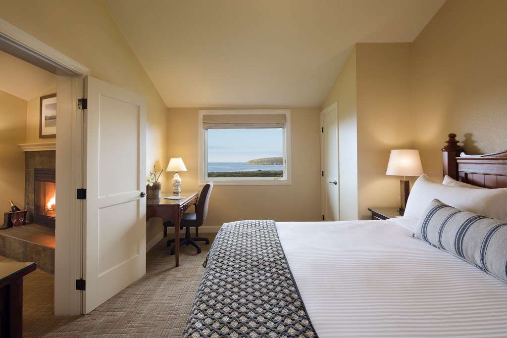 Bodega Bay Lodge | 103 Coast, CA-1, Bodega Bay, CA 94923, USA | Phone: (707) 875-3525