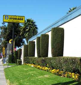 Golden State Storage - Roscoe | 15655 Roscoe Blvd, North Hills, CA 91343, USA | Phone: (818) 206-1327