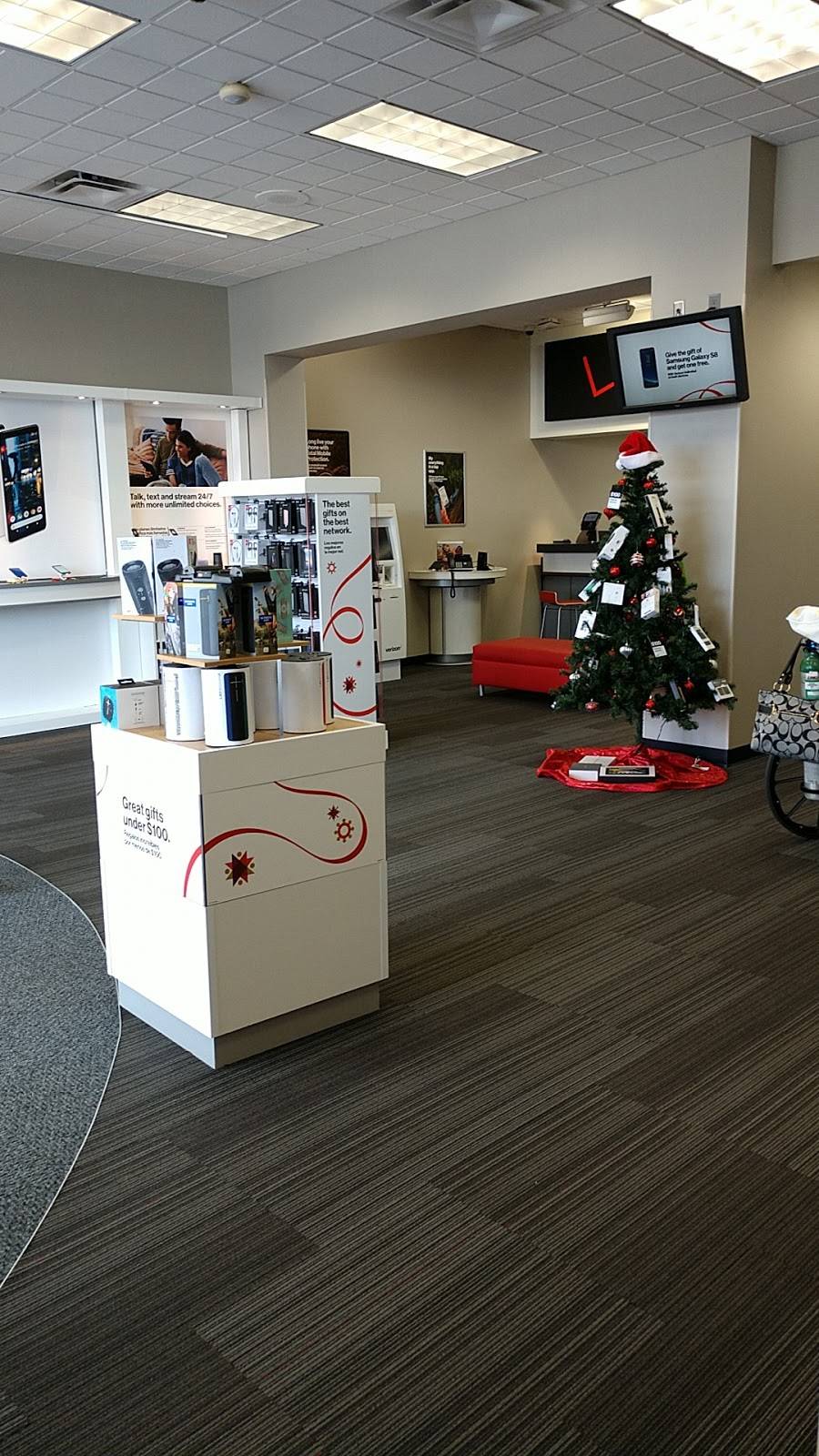 Verizon | 10531 S 15th St Suite 103, Bellevue, NE 68123, USA | Phone: (402) 291-2211