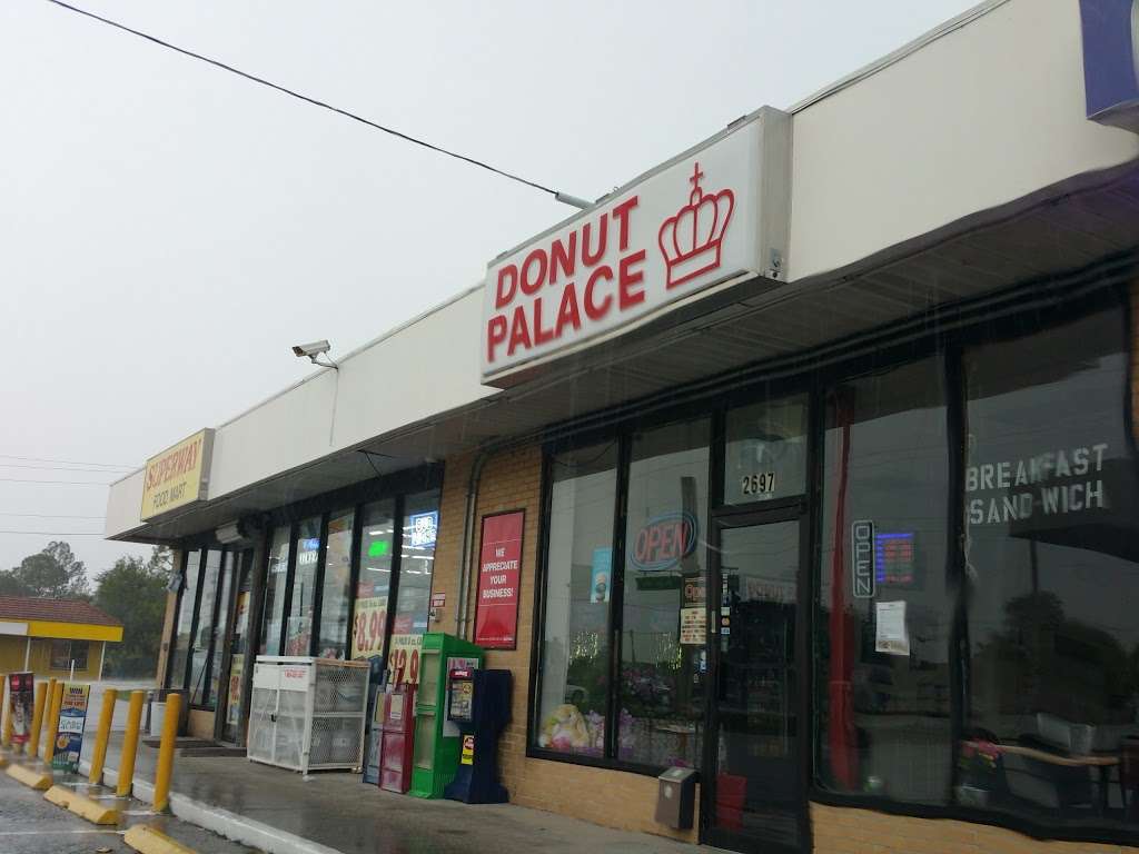 Donut Palace | 2697 Recker Hwy, Winter Haven, FL 33880, USA | Phone: (863) 293-1971