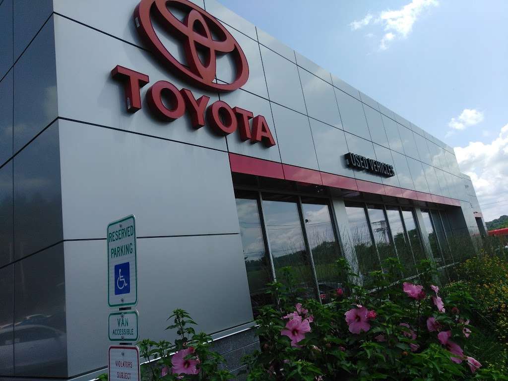 Performance Toyota | 4681 Penn Ave, Sinking Spring, PA 19608, United States | Phone: (610) 678-3425