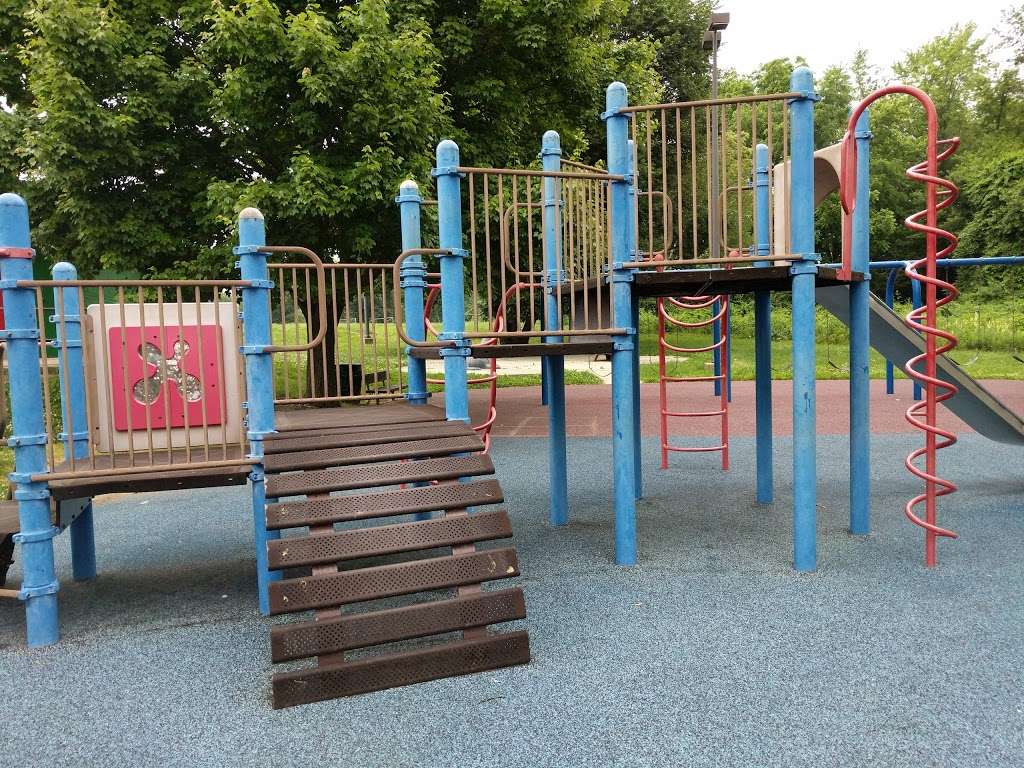 Palmer Playground | 3035 Comly Rd, Philadelphia, PA 19154 | Phone: (215) 685-0371