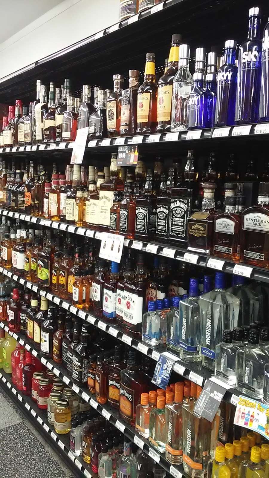 Crown Liquors | 1668 E Raymond St, Indianapolis, IN 46203 | Phone: (317) 803-9949