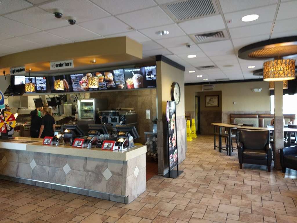 McDonalds | 3848 W Pinnacle Peak Rd, Phoenix, AZ 85310, USA | Phone: (623) 580-9618