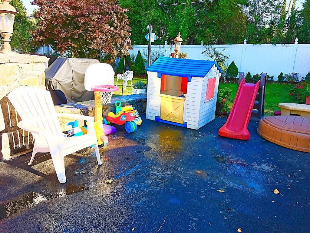 My Sisters Daycare | 3 Ridgeview Ave, White Plains, NY 10606, USA | Phone: (914) 673-3211