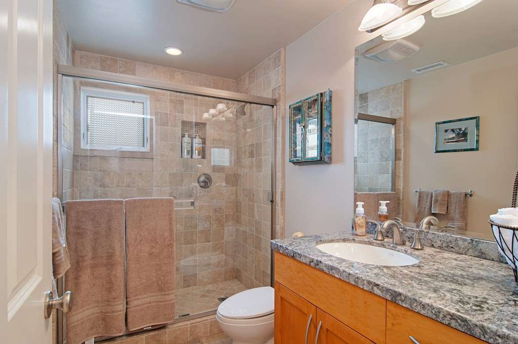 Carlsbad Beach Rental by the day | 4016 Garfield St, Carlsbad, CA 92008, USA | Phone: (619) 977-0600