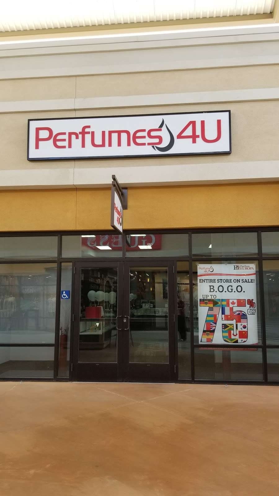 Perfumes 4U | 5701 Outlets at Tejon Pkwy Suite #910, Arvin, CA 93203, USA | Phone: (661) 858-2446