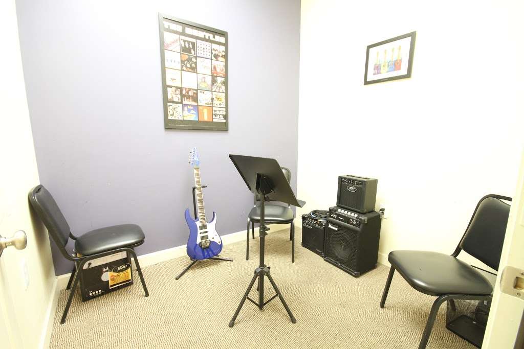 Old Towne Music | 17 Village Center Dr, Swedesboro, NJ 08085 | Phone: (856) 467-5060