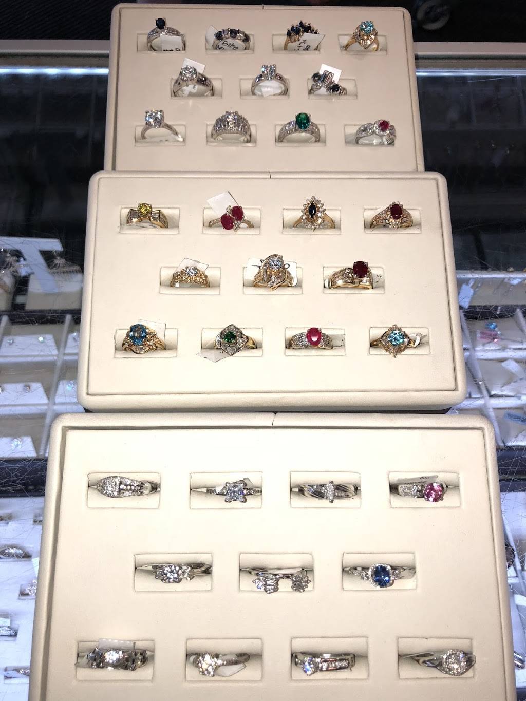 Infinity Jewelry ( inside HEB ) | 10100 Beechnut St, Houston, TX 77072, USA | Phone: (281) 406-8847