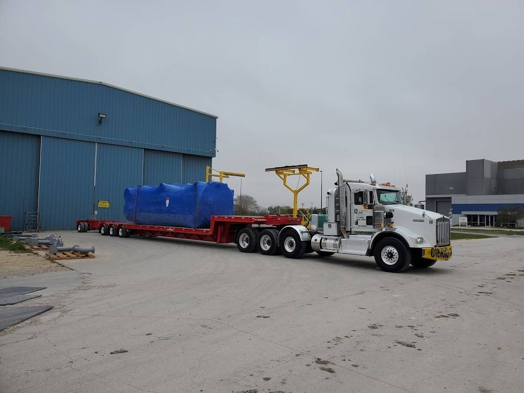 buchanan hauling and rigging | 20727 Petroleum Common, Elmendorf, TX 78112, USA | Phone: (210) 300-4323