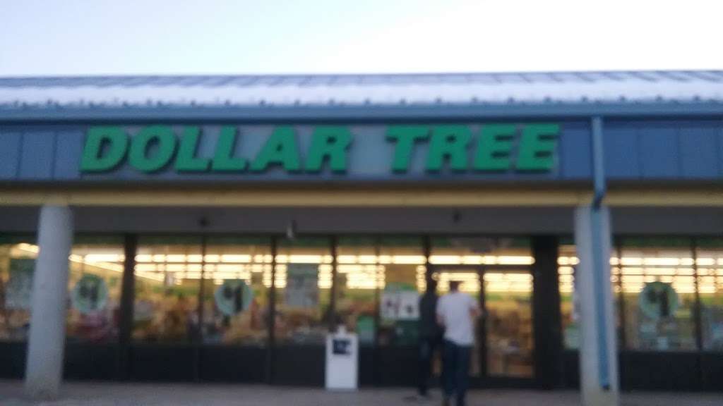 Dollar Tree | 17736 S Golden Rd, Golden, CO 80401 | Phone: (303) 374-2108