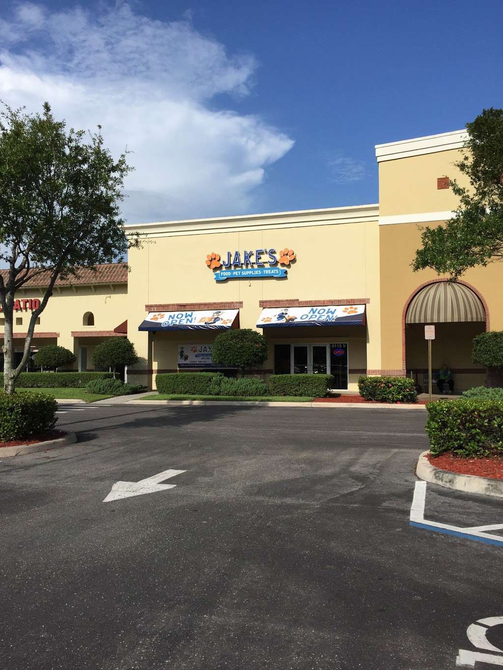 Jakes Pet Supply | Marketplace at Wycliffe, 4115 State Road 7, Lake Worth, FL 33449 | Phone: (561) 641-8666