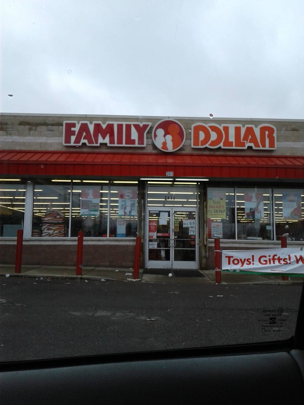 Family Dollar | 3911 Joy Rd, Detroit, MI 48206, USA | Phone: (313) 895-2040