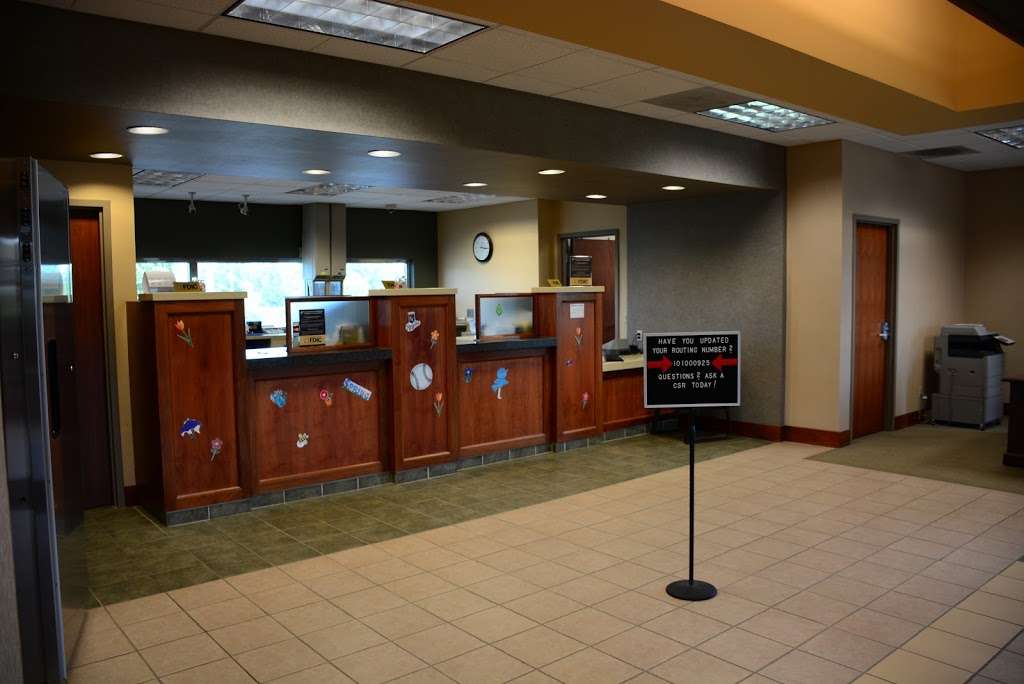 Security Bank of Kansas City | 1600 E Peoria St, Paola, KS 66071, USA | Phone: (913) 281-3165