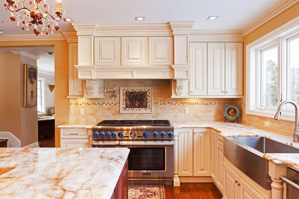 TLC Kitchen Cabinets | Holland Ln, Geneva, IL 60134 | Phone: (800) 221-8099