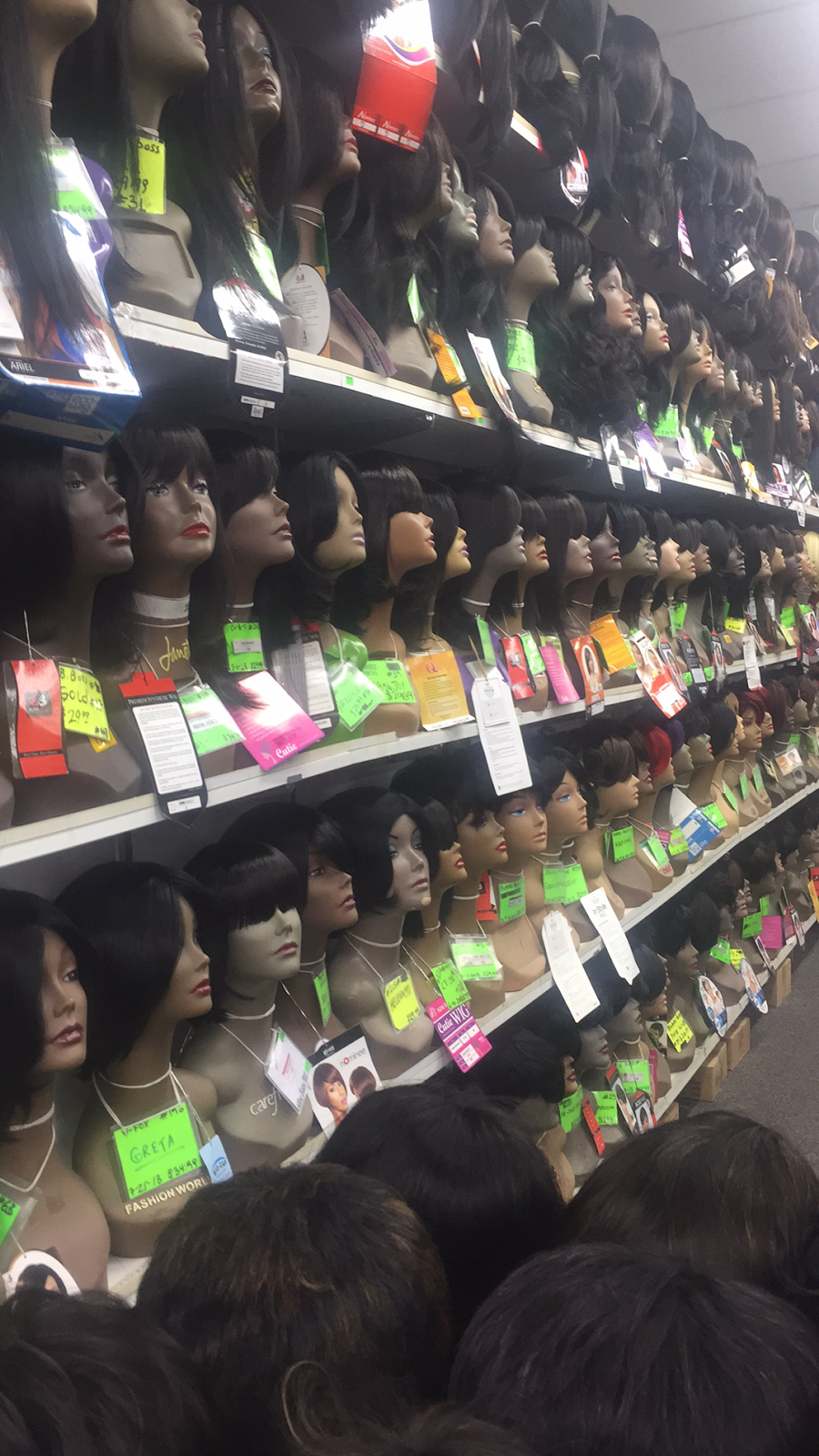 7 Mile Fashion | 611 W Broadway Ave, Minneapolis, MN 55411, USA | Phone: (612) 521-1981