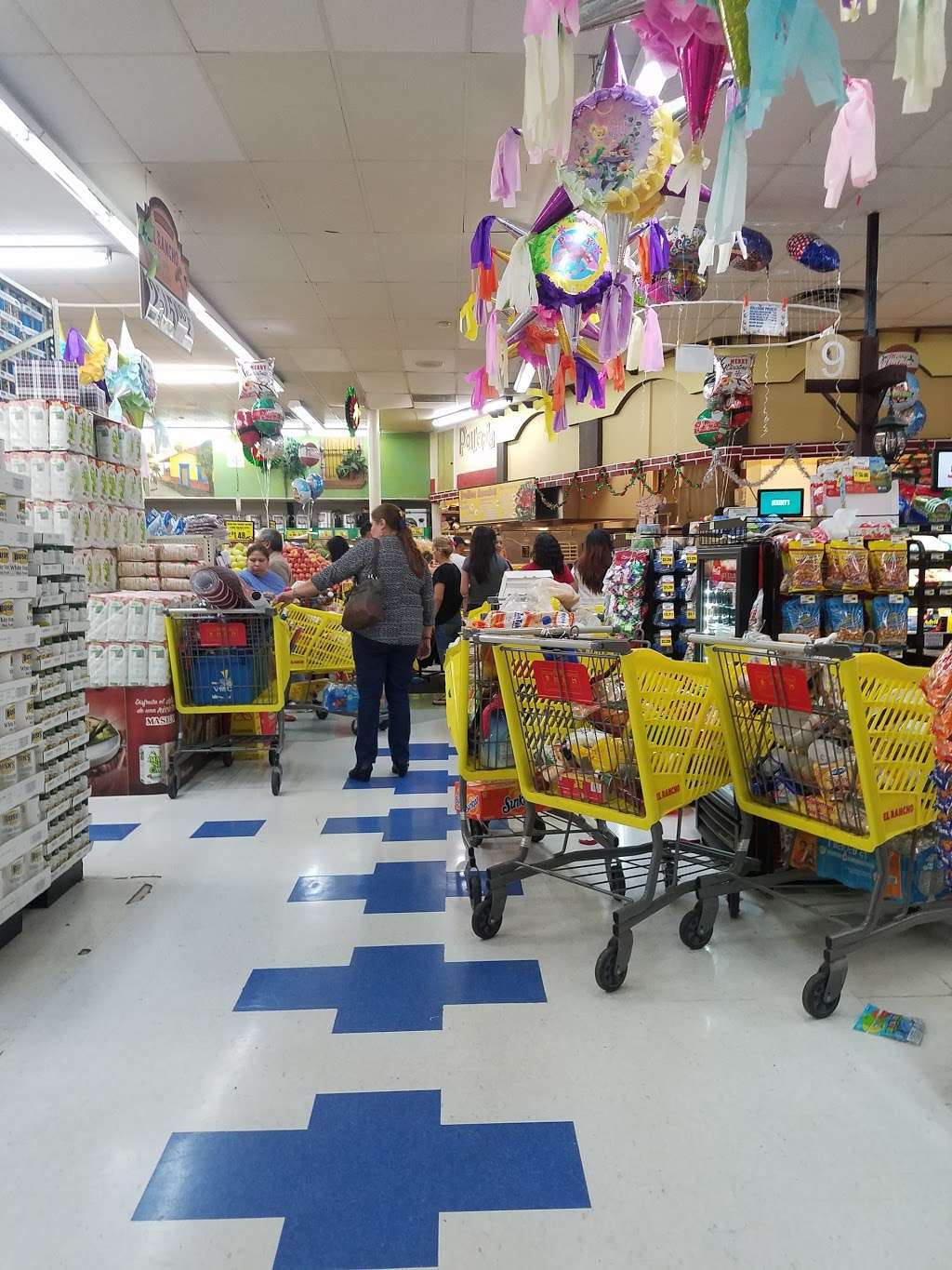 El Rancho Supermercado | 655 W Illinois Ave #900, Dallas, TX 75224, USA | Phone: (214) 948-3304