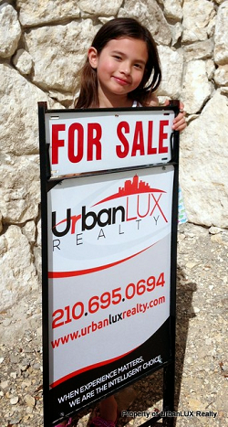 UrbanLUX Realty | 1806 Flowerdale St, San Antonio, TX 78232, USA | Phone: (210) 695-0694