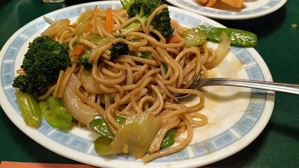 Golden Wok Chinese Restaurant | 4651 E Cactus Rd, Phoenix, AZ 85032, USA | Phone: (602) 953-9390