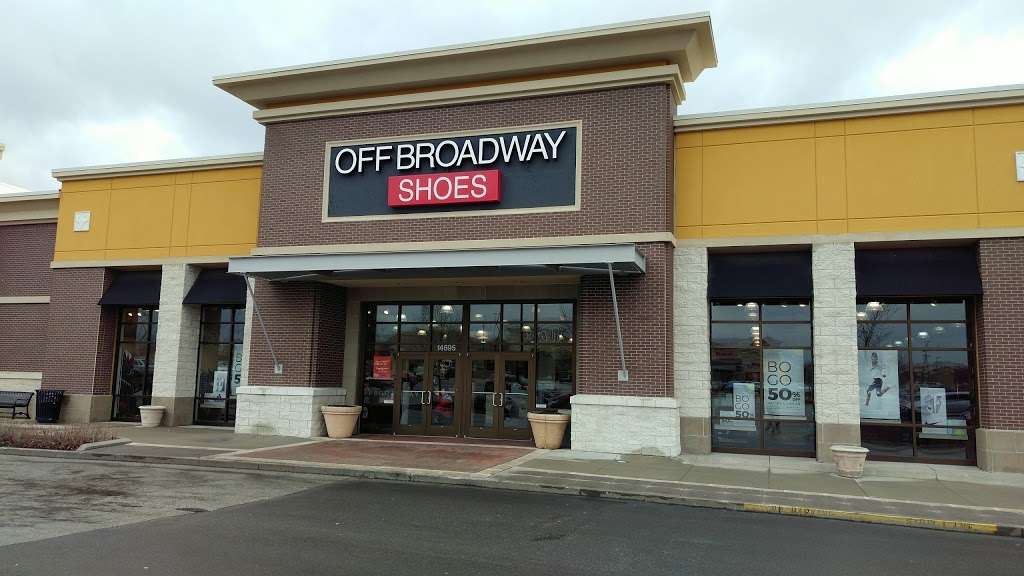 Off Broadway Shoe Warehouse | 14695 W 119th St, Olathe, KS 66062 | Phone: (913) 829-5566