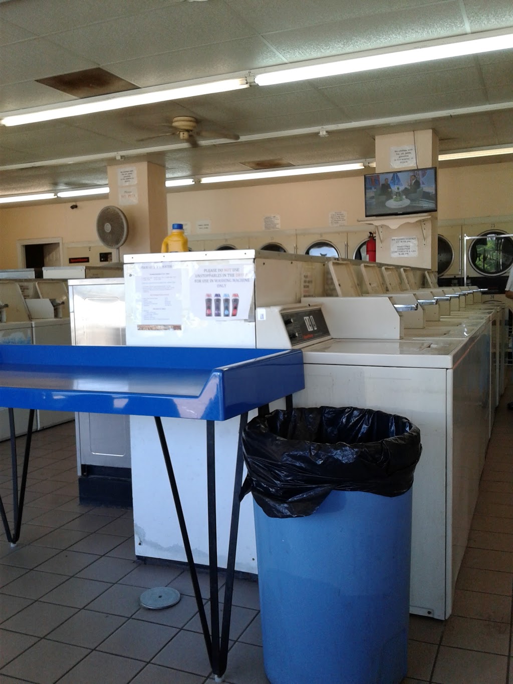 Texas City Washateria | 1001 6th St N, Texas City, TX 77590, USA | Phone: (409) 965-9571