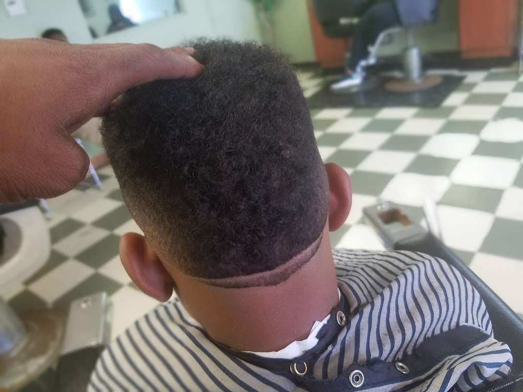 K-K Barber & Beauty Shop | 6549 Willowbend Blvd, Houston, TX 77096, USA | Phone: (713) 271-6160