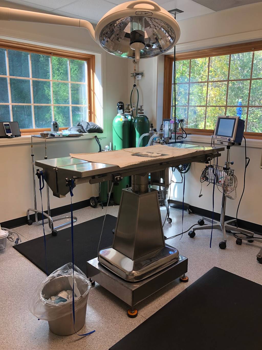 Uxbridge Animal Hospital 510 Hartford Ave W Building D, Uxbridge, MA