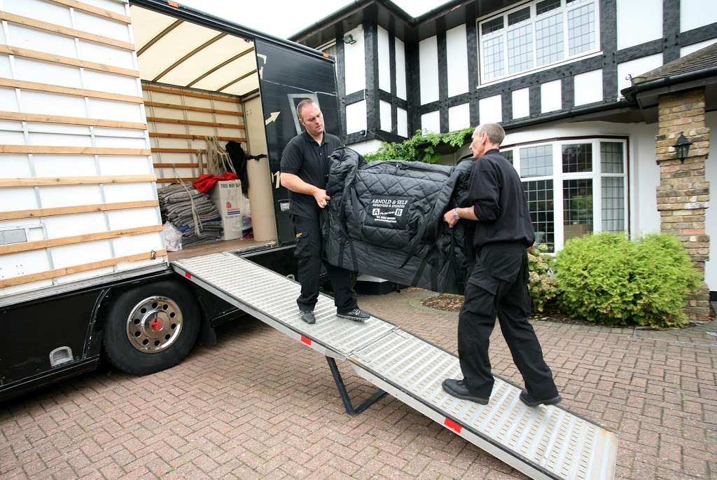 Arnold & Self Removals and Storage | 23 Willow Ln, Mitcham CR4 4TU, UK | Phone: 020 8401 8778