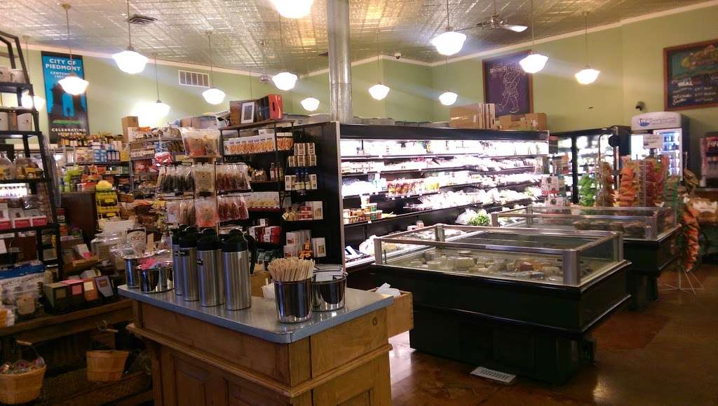 Mulberrys Market | 335 Highland Ave, Piedmont, CA 94611 | Phone: (510) 652-3779