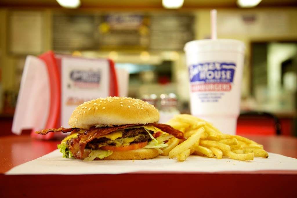 Burger House | 6248 E Mockingbird Ln, Dallas, TX 75214, USA | Phone: (214) 828-2732