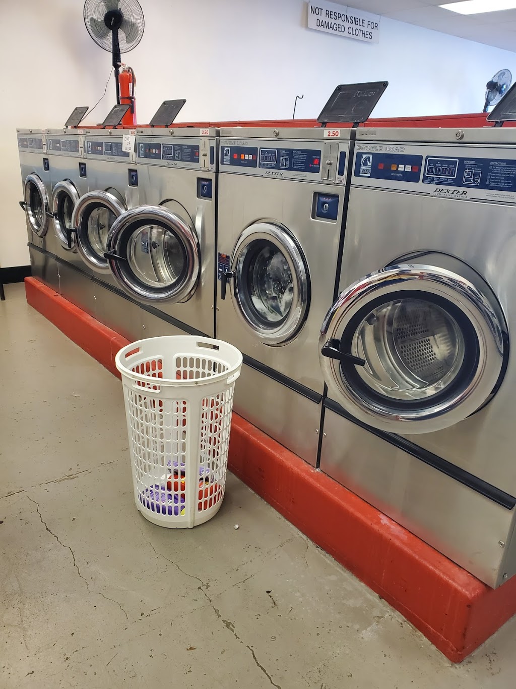 Coin Laundry | 2692 Westerville Rd, Columbus, OH 43224, USA | Phone: (614) 745-3414