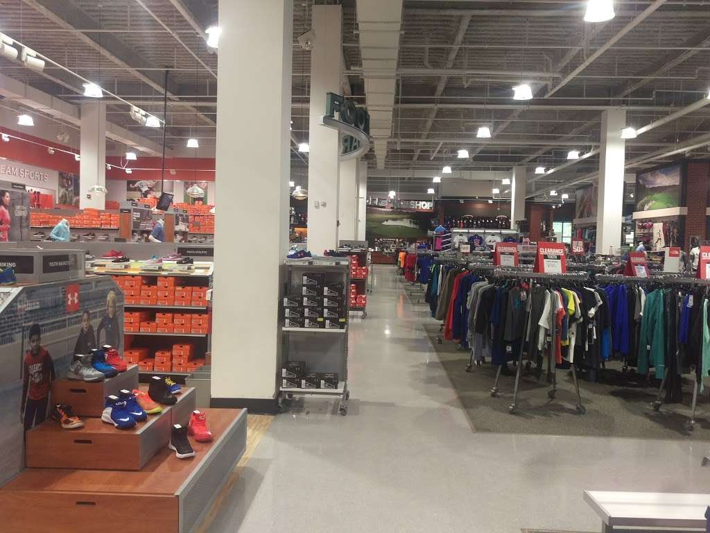 DICKS Sporting Goods | 45 Fitzgerald Street, Yonkers, NY 10710, USA | Phone: (914) 964-0580