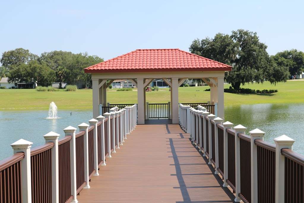 Golfview Lake Park | 1409 Paradise Dr, Lady Lake, FL 32162 | Phone: (352) 753-0637