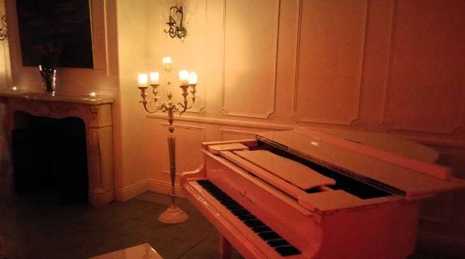 Pianist for Christmas | 5531 Fulton Ave, Sherman Oaks, CA 91401, USA | Phone: (818) 857-6329