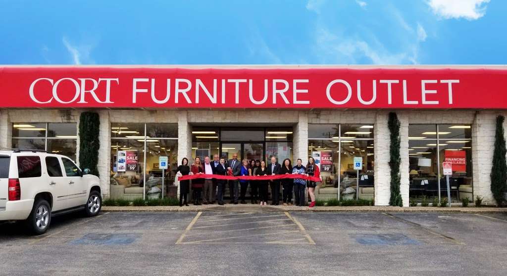 CORT Furniture Outlet | 5757 Richmond Ave, Houston, TX 77057, USA | Phone: (832) 413-5616