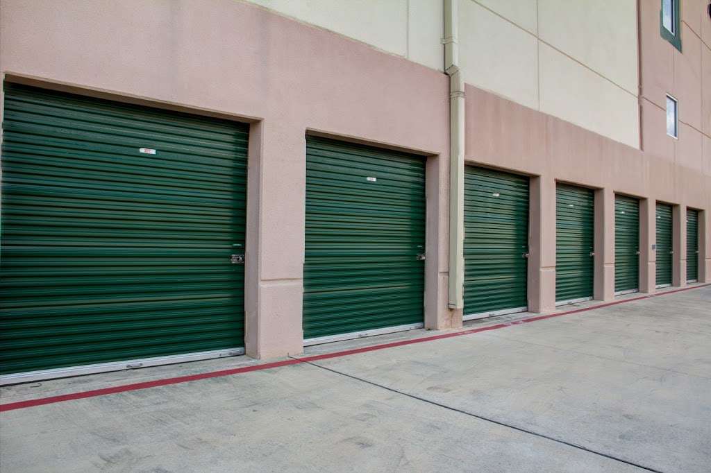 Lockaway Storage | 21703 Encino Commons, San Antonio, TX 78259, USA | Phone: (210) 904-1952