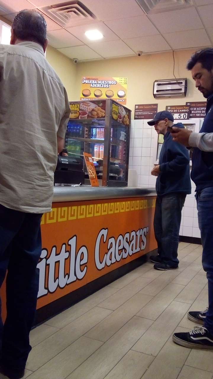 Little Caesars Pizza | Blvd. Diaz Ordaz 137, Col, Santafe, 22117 Tijuana, B.C., Mexico | Phone: 664 626 1308